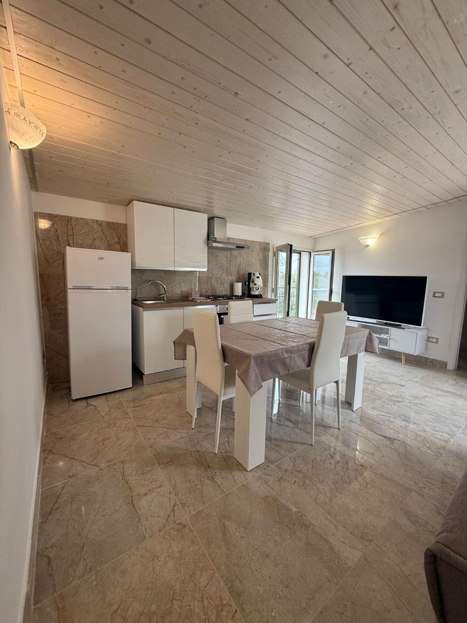 La Perla Di Dea Vila Lido Di Fondi Exterior foto